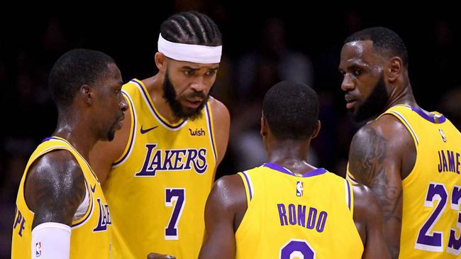 穆里尼奥，安切洛蒂和瓜迪奥拉的最佳阵容！来场三强...（三大名帅最佳阵容揭晓：穆里尼奥、安切洛蒂、瓜迪奥拉上演三强对决）