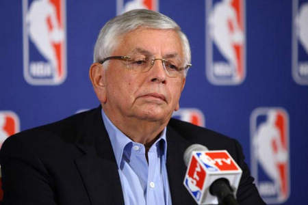 半场战报：萨索洛1-1比萨，马蒂奇建功，恩佐拉点射（半场快讯：萨索洛1-1比萨，马蒂奇进球，恩佐拉点射命中）