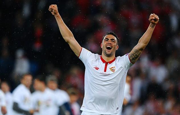 目前半场结束，马刺与鹈鹕双方合砍134分。（半场战罢，马刺与鹈鹕共轰下134分）