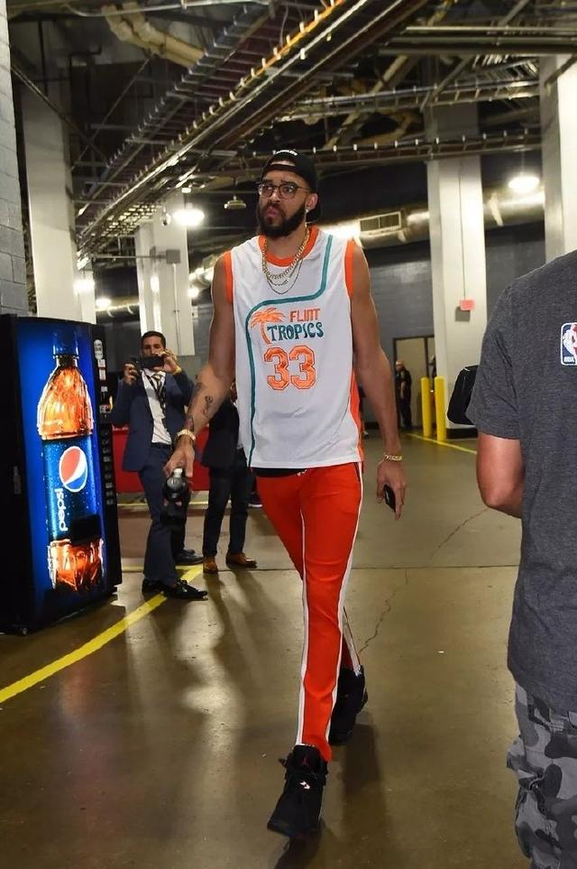 NBA精彩回放：快船绝杀太阳,（NBA高光集锦：快船压哨绝杀太阳）