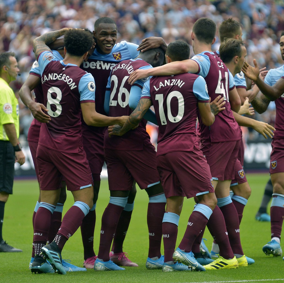 帕福斯前锋：大卫-路易斯的技术没下降，是许多队友的导师（帕福斯队前锋：大卫-路易斯技术未下滑，是许多队友的导师）