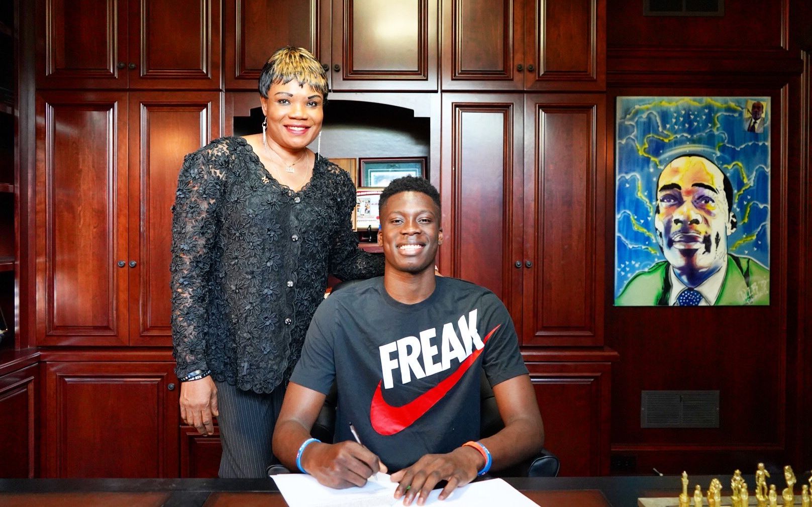 拉波尔塔：全队与阿劳霍同在；伦敦失利将成本赛季的转折点（拉波尔塔：全队力挺阿劳霍，伦敦失利将成赛季拐点）