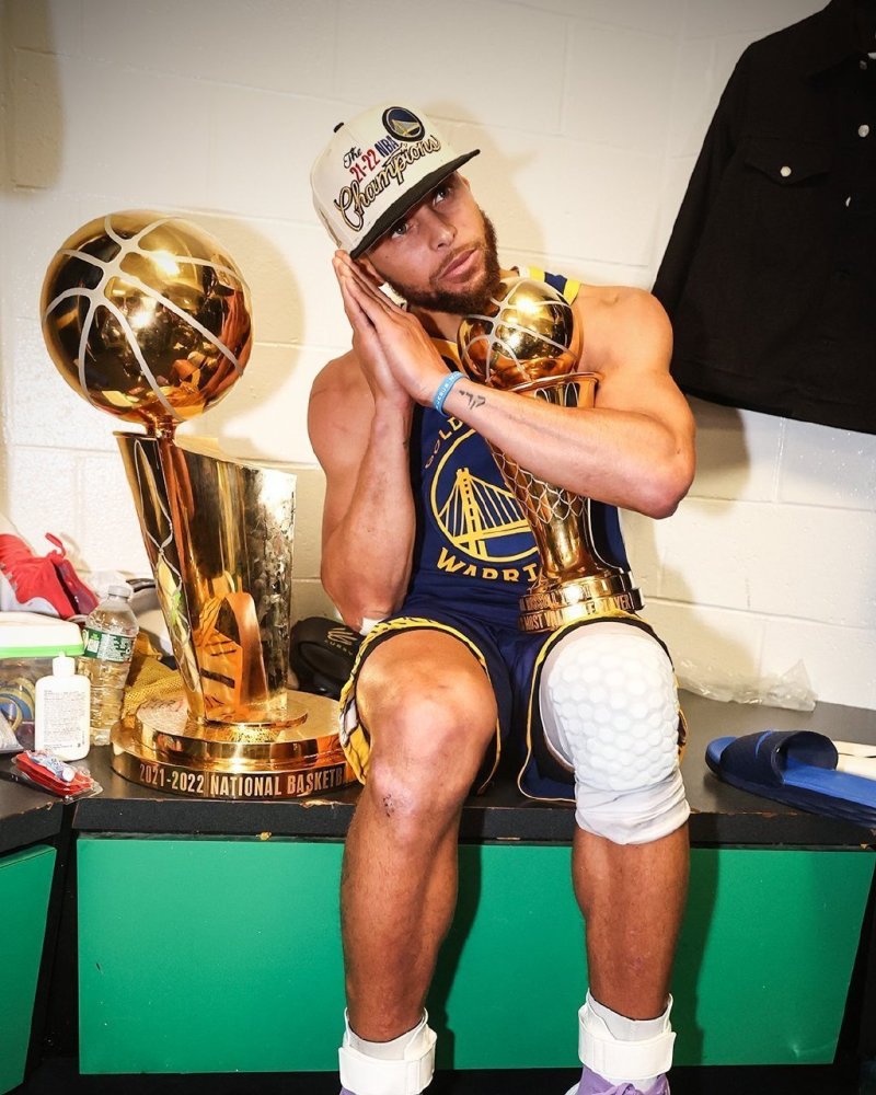 齐沃：利物浦能为重要比赛调整状态；萨拉赫？他是世界级球员（齐沃：利物浦能在关键战前找回状态；萨拉赫是世界级球员）